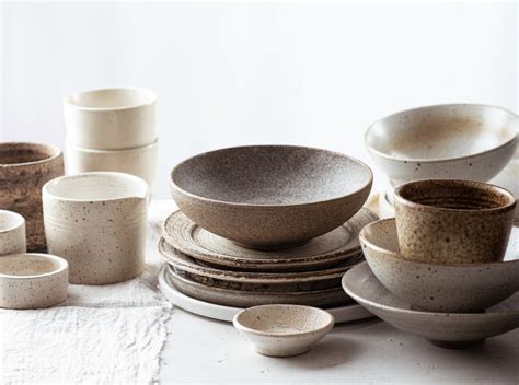 ceramics examples of ceramic materials.